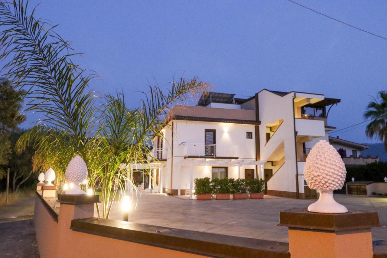 B&B Il Girasole Capo dʼOrlando Kültér fotó