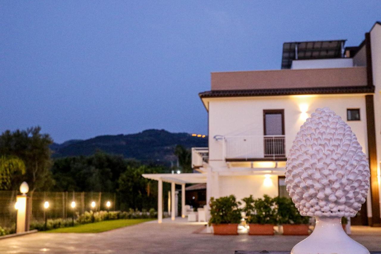 B&B Il Girasole Capo dʼOrlando Kültér fotó