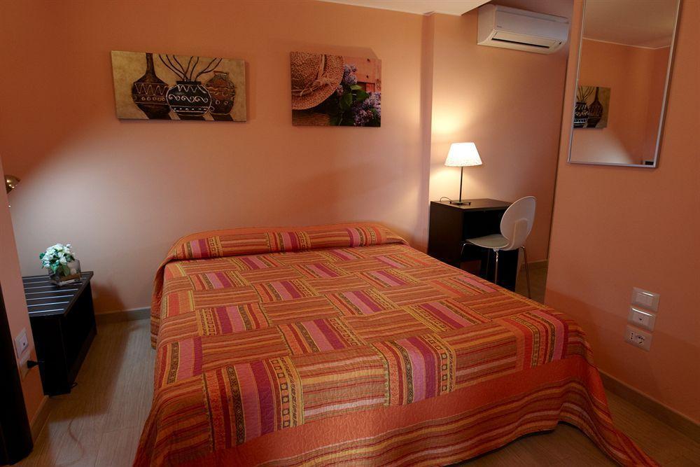 B&B Il Girasole Capo dʼOrlando Kültér fotó